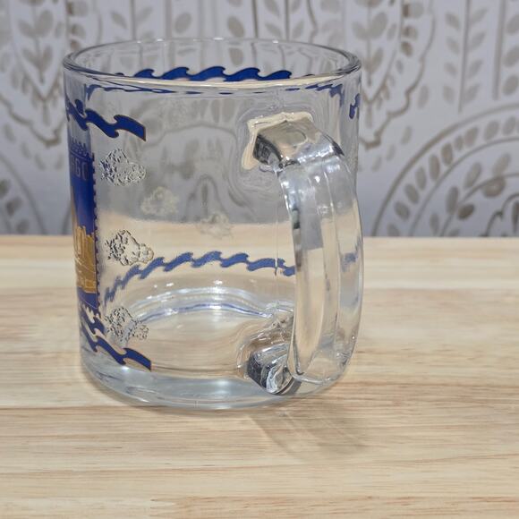 Chicago Skyline Glass Coffee Mug Postage Stamp Gold Navy 3D Touch Windy Clouds - Picture 4 of 8